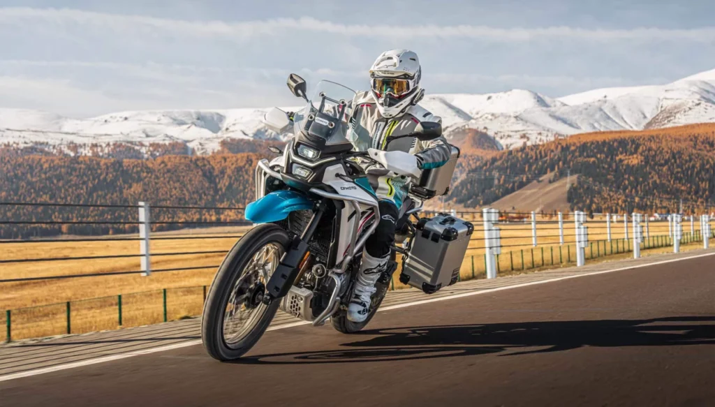 2024 CFMOTO 450MT
