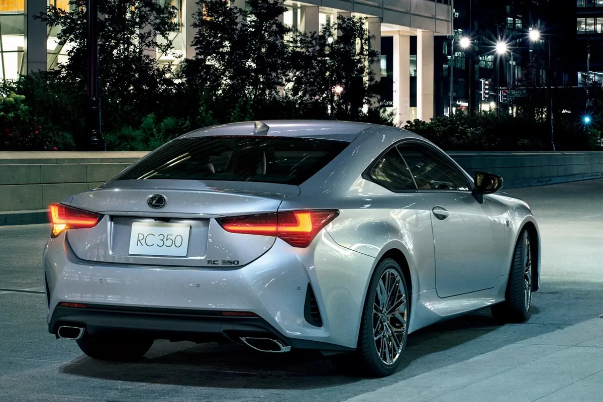 LEXUS
