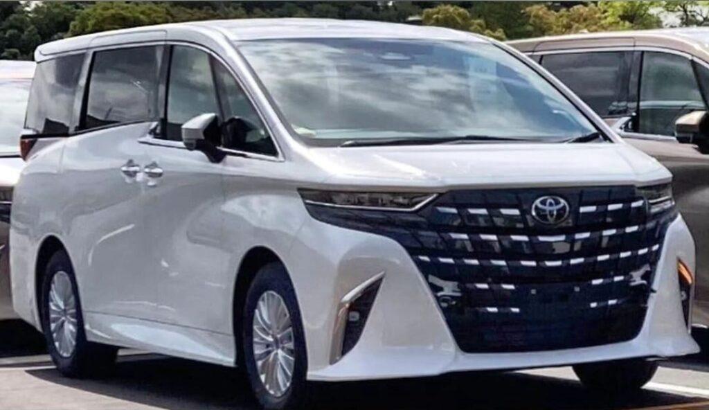 แอบเห็น! Toyota Alphard x Vellfire 2024 เตรียมส่งไปขายที่ญี่ปุ่น