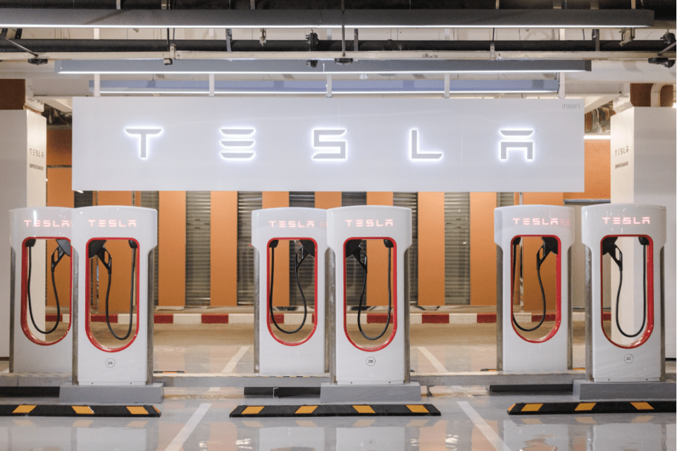 Tesla EV super charger