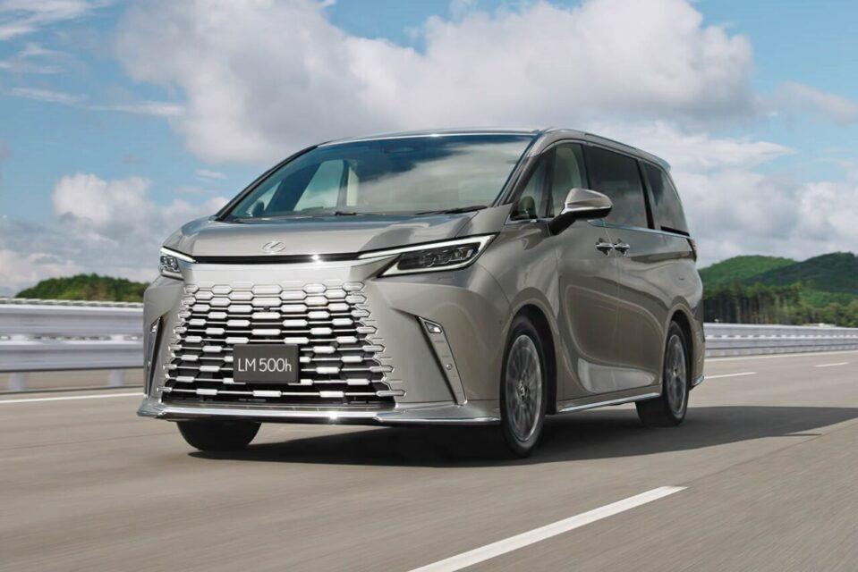 LEXUS LM500h 2026.5