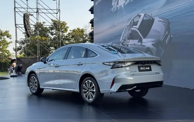 Chery Fulwin A8
