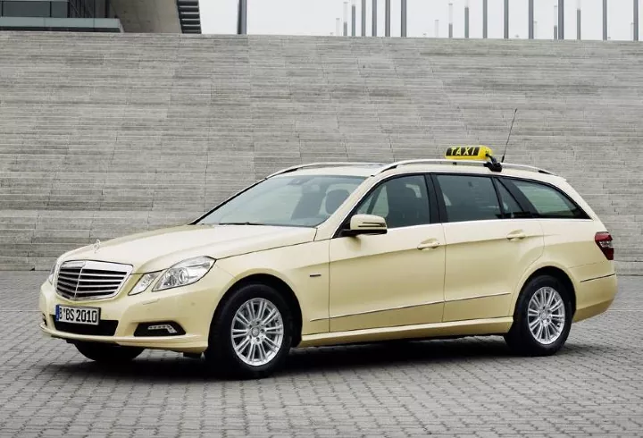 แท็กซี่ mercedes benz e class