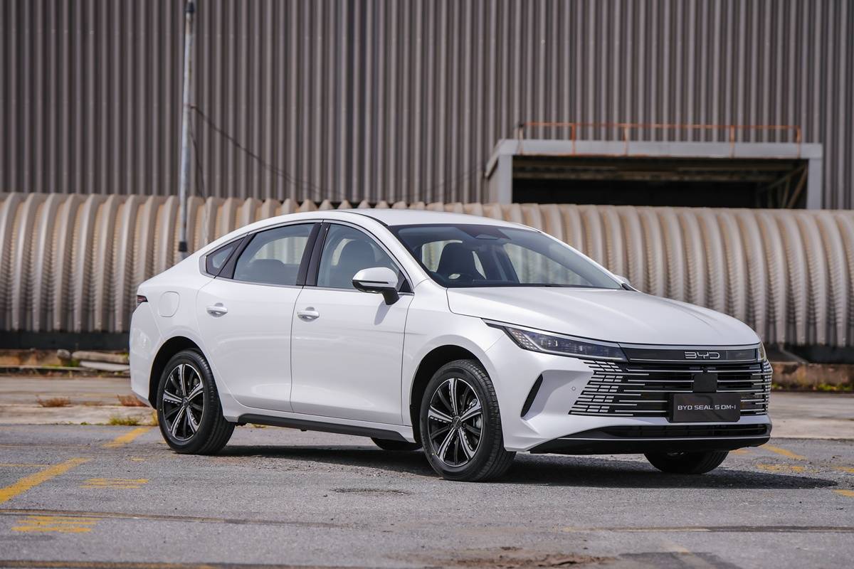 BYD SEAL 5
