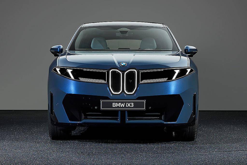 BMW iX3 2026