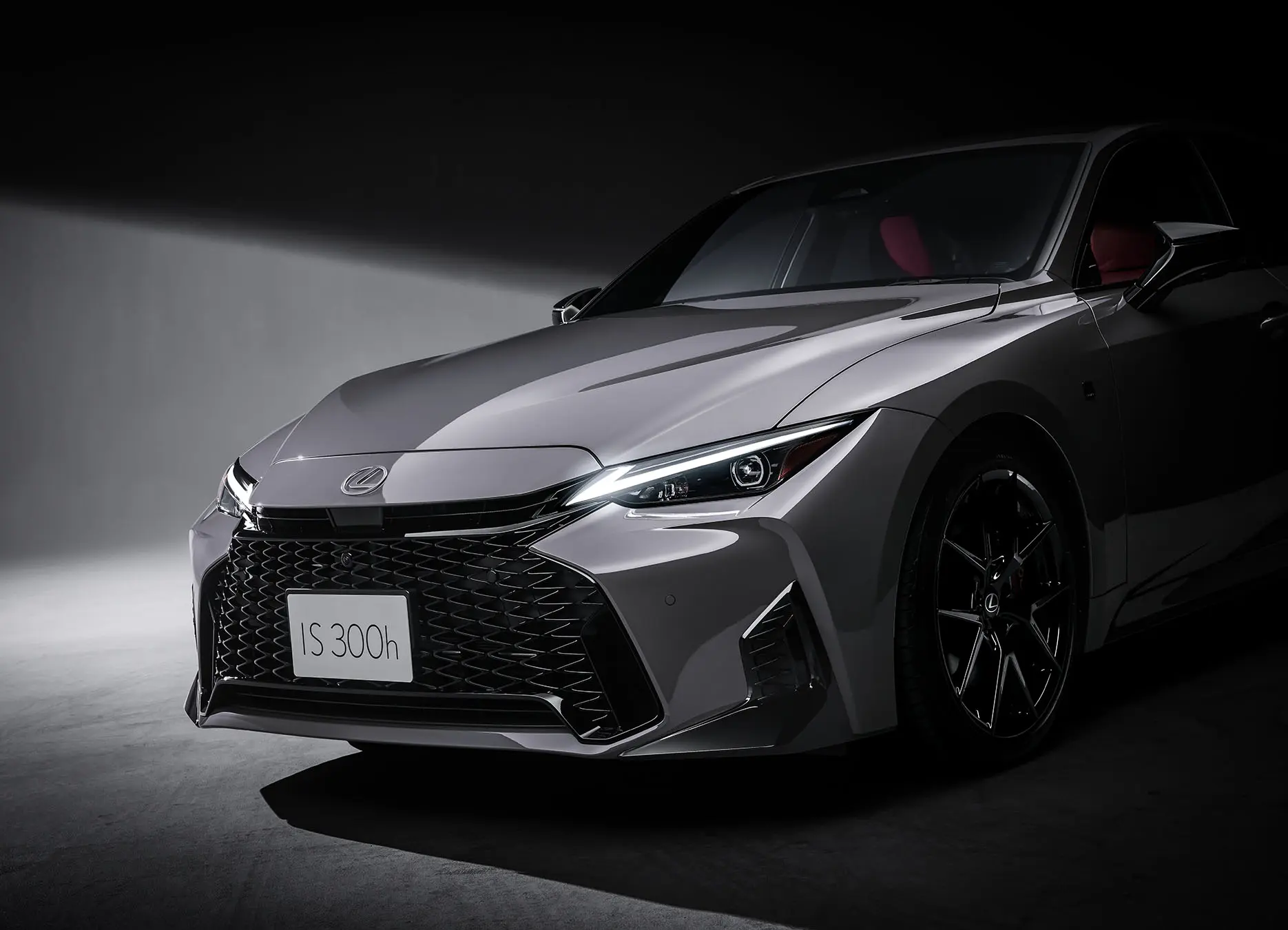 LEXUS