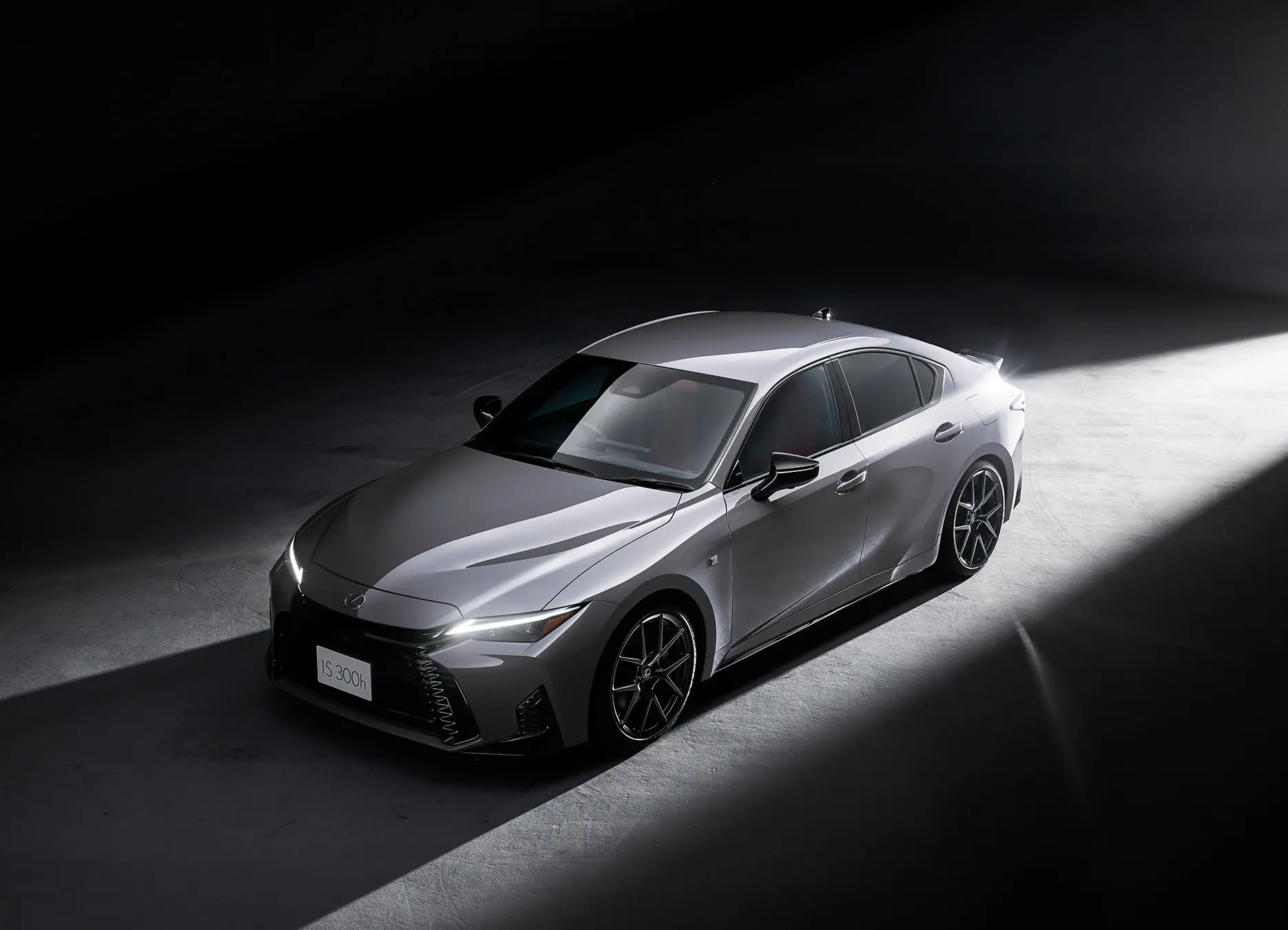 LEXUS
