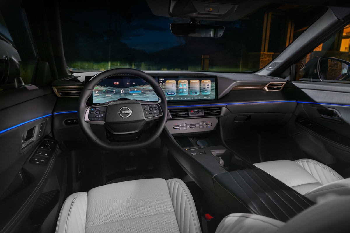 NISSAN